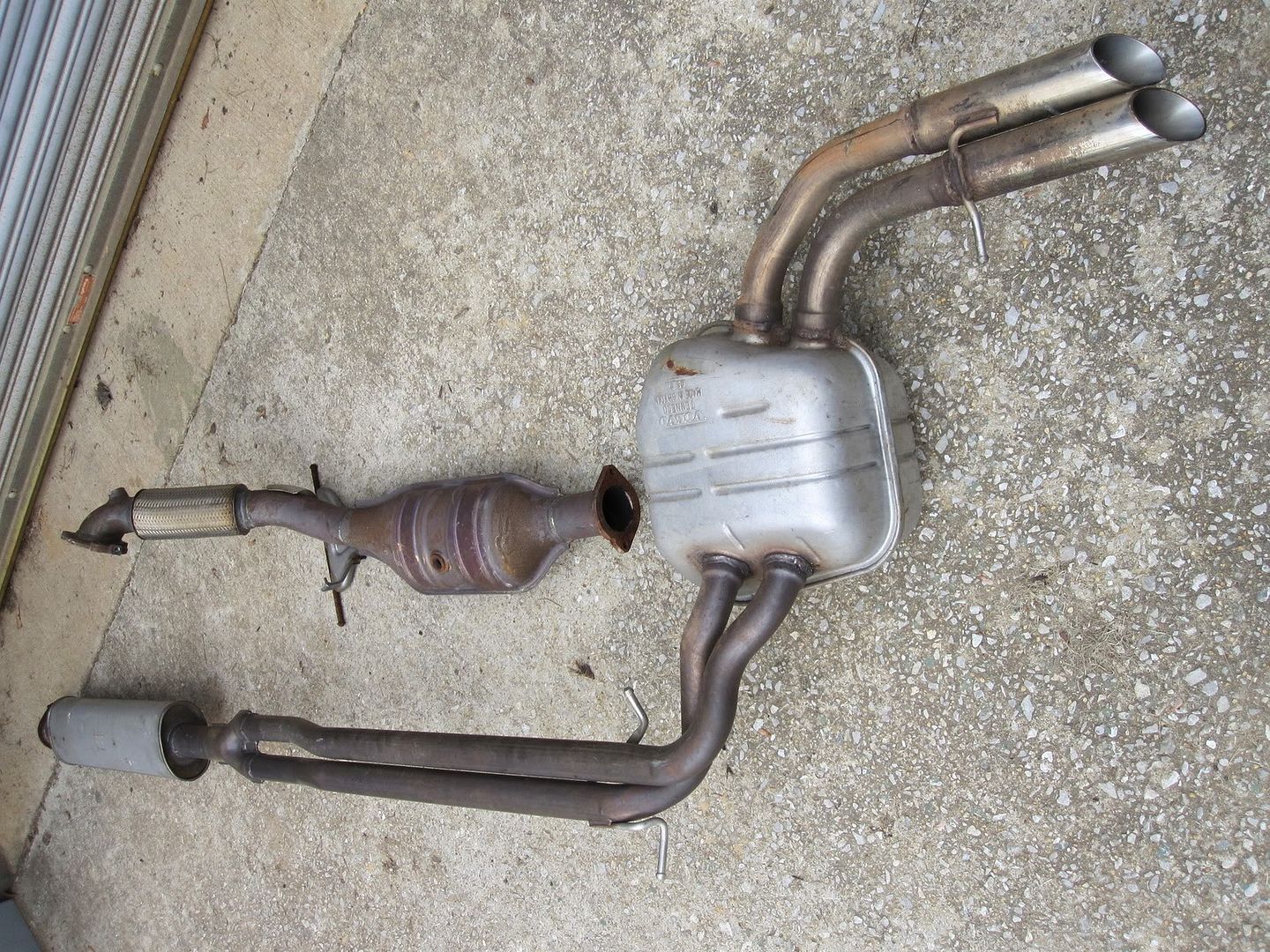 VOLVO S60R Exhaust Photo by Supra601 Photobucket